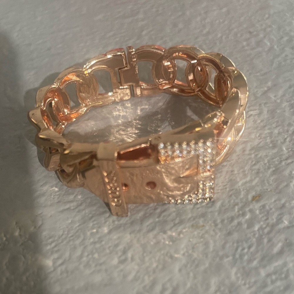 Guess bracelet gold color